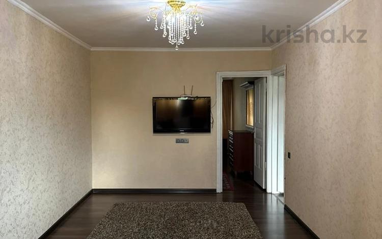 2-комнатная квартира · 55 м², 18 мкр 1 за 220 000 ₸ в Шымкенте — фото 2