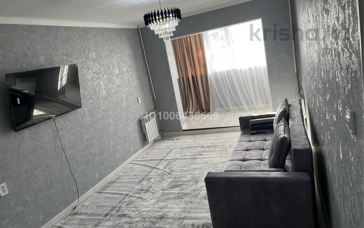 2-комнатная квартира · 50 м² · 1/5 этаж, 16-й микрорайон, 16-й микрорайон 8 за 240 000 ₸ в Шымкенте, Аль-Фарабийский р-н — фото 2
