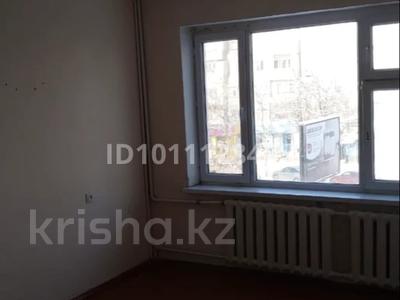 2-бөлмелі пәтер · 40 м² · 3/4 қабат, 8-шағынаудан, Аскарова 41 — Рядом “Safari Blues” ресторан, бағасы: 100 000 ₸ в Шымкенте, Туран р-н