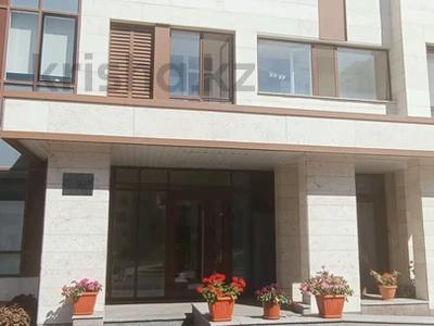 3-комнатная квартира · 87 м² · 1/6 этаж, Кабанбай батыра 60 за 61 млн ₸ в Астане, Есильский р-н
