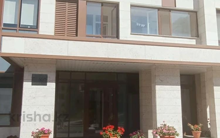 3-комнатная квартира · 87 м² · 1/6 этаж, Кабанбай батыра 60 за 61 млн ₸ в Астане, Есильский р-н — фото 2