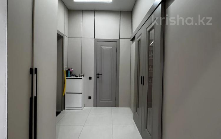 2-комнатная квартира · 87.9 м² · 6/10 этаж, мкр. Алтын орда, Санкибай батыра за 37 млн ₸ в Актобе — фото 2