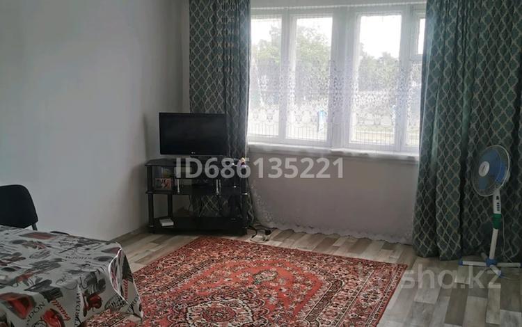 3-бөлмелі пәтер · 64 м² · 2/2 қабат, Ерлик, бағасы: 7.5 млн ₸ в Дамса — фото 2
