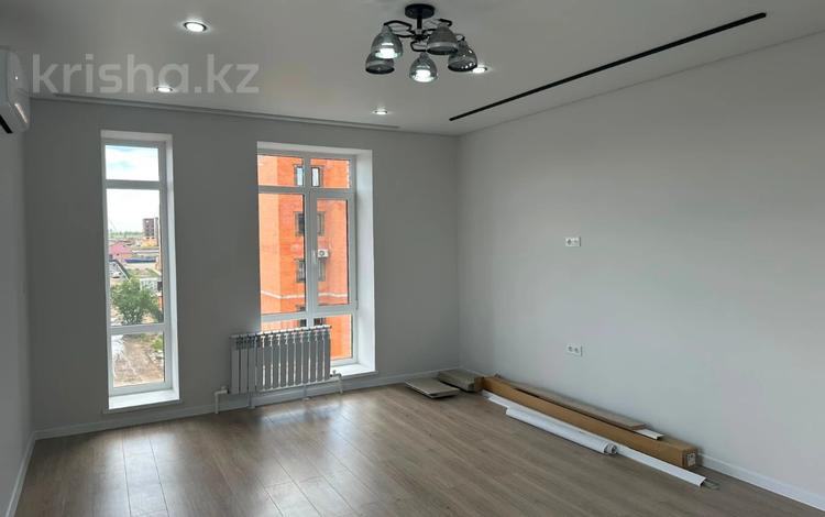 2-бөлмелі пәтер · 78 м² · 4/5 қабат, мкр. Алтын орда, Саздинское лесничество, бағасы: 33.5 млн ₸ в Актобе — фото 25