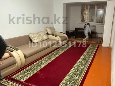 3-бөлмелі пәтер · 64 м² · 2/4 қабат, ул. Гани Иляева 13, бағасы: 180 000 ₸ в Шымкенте, Абайский р-н