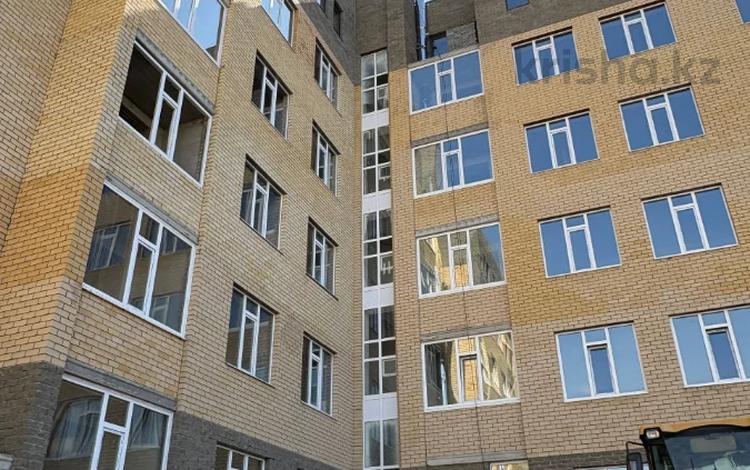 2-комнатная квартира · 70 м² · 5/6 этаж, Тлеу батыра — Спутник остановка за 16.5 млн ₸ в Актобе — фото 2