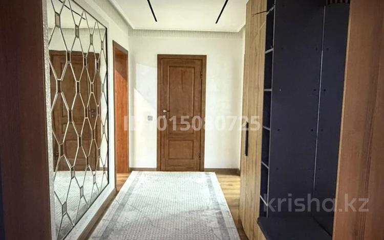 3-бөлмелі пәтер · 100 м² · 2/5 қабат, Мкр. Жана Кала 10, бағасы: 350 000 ₸ в Туркестане — фото 2