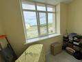 2-бөлмелі пәтер · 79 м² · 3/4 қабат, Есенберлина 43, бағасы: 48 млн ₸ в Усть-Каменогорске — фото 9