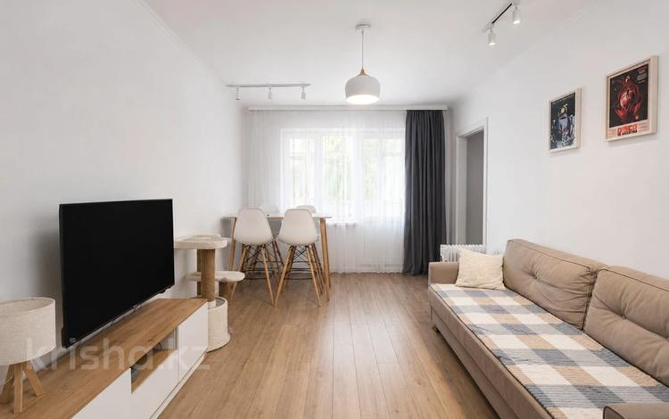 2-бөлмелі пәтер · 43 м² · 2/4 қабат, Көктем-2 ш/а. 3, бағасы: 35 млн ₸ в Алматы, Бостандыкский р-н — фото 4