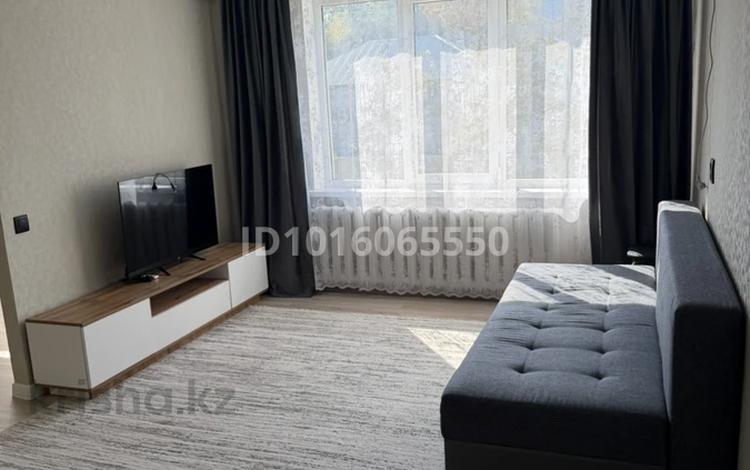 1-комнатная квартира · 34 м² · 1/5 этаж, Виноградова 21 за 170 000 ₸ в Усть-Каменогорске — фото 2