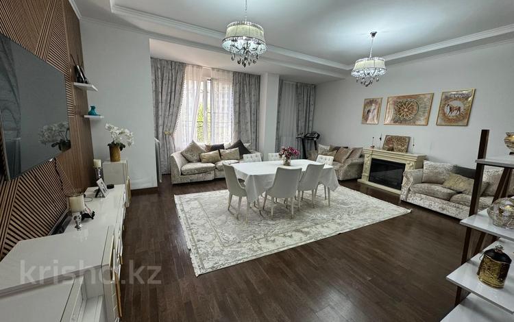 3-бөлмелі пәтер · 136 м² · 1/4 қабат, Мирас ш/а. 157, бағасы: 140 млн ₸ в Алматы, Бостандыкский р-н — фото 2