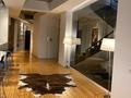 Жеке үй · 5 бөлме · 560 м² · 17 жүзд., Каменское плато ш/а. 107 — 500 м от жк silver wood, бағасы: 4 млн ₸ в Алматы, Медеуский р-н
