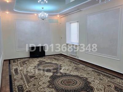 4-бөлмелі пәтер · 94.2 м² · 2/2 қабат, Ыдырысова — Рыскулова 61, бағасы: 14 млн ₸ в 