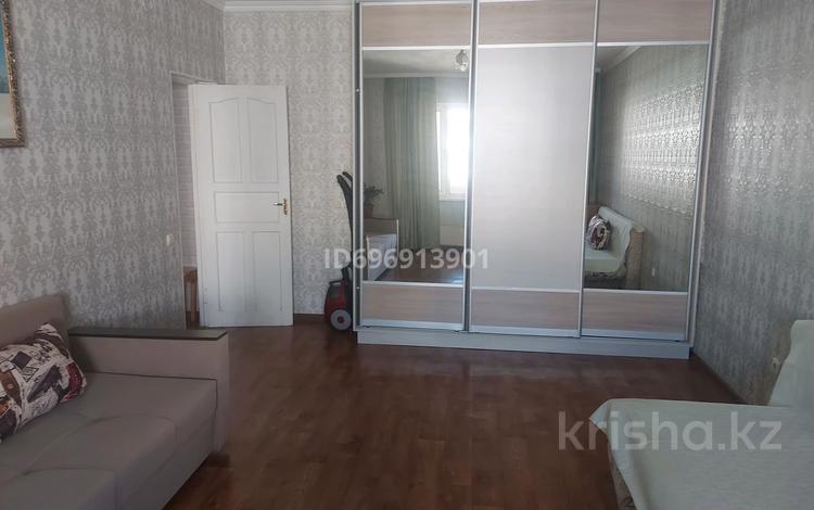 1-комнатная квартира, 45 м², 7/9 этаж, мкр Мамыр-4