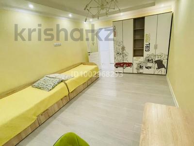 3-комнатная квартира · 80 м² · 1/7 этаж, мкр 12 63 за 29 млн 〒 в Актобе
