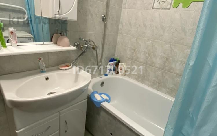 3-бөлмелі пәтер · 65 м² · 4/9 қабат, Красина 11 — Дворец спорта, бағасы: 34 млн ₸ в Усть-Каменогорске — фото 2