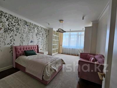 4-комнатная квартира · 215 м² · 3/9 этаж, Туран 5/9 за 1.6 млн ₸ в Астане, Нура р-н