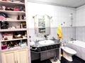 5-бөлмелі пәтер · 130 м² · 5/5 қабат, Кабанбай батыра — Зенкова, бағасы: 118 млн ₸ в Алматы, Медеуский р-н — фото 24