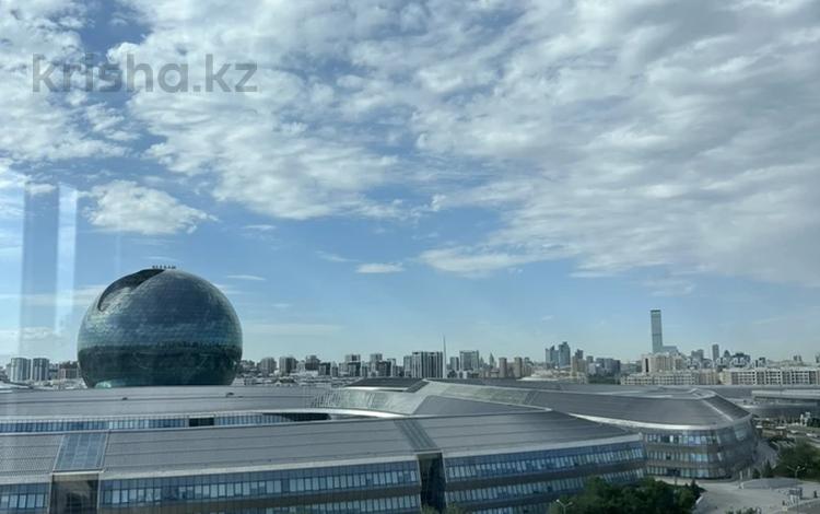 3-бөлмелі пәтер · 102 м² · 5/20 қабат, Турар Рыскулов 9, бағасы: ~ 86 млн ₸ в Астане, Есильский р-н — фото 2