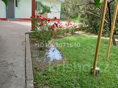 Жеке үй · 2 бөлме · 67 м² · 13 сот., мкр Акжар, Мкр Акжар, Молдагалиева 119, бағасы: 130 млн 〒 в Алматы, Наурызбайский р-н