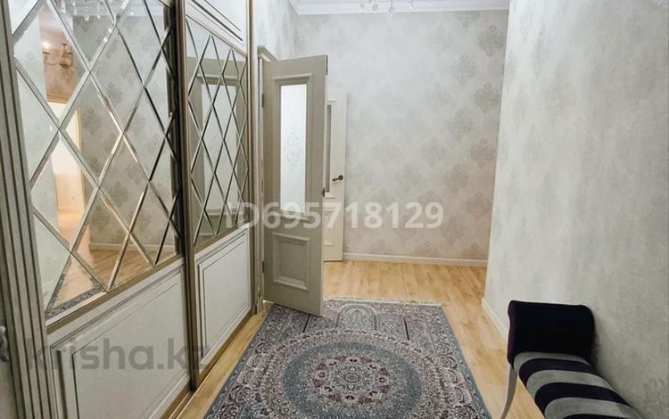 3-комнатная квартира, 126 м², 2/7 этаж, Орынбор 24 — РУВД р-на Есиль