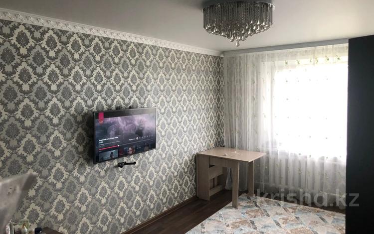 1-комнатная квартира · 35 м² · 1/5 этаж, Камзина 30 за 7.5 млн 〒 в Аксу — фото 2