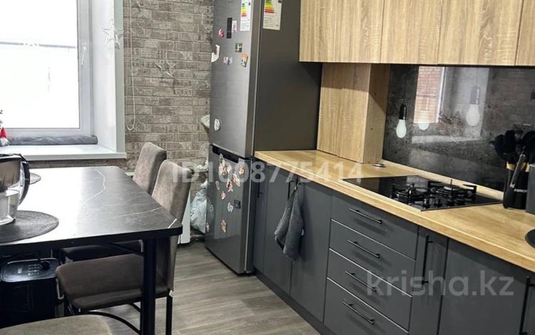 2-бөлмелі пәтер · 50 м² · 2/5 қабат, 3 микрорайон — Магазин орбита, бағасы: 14 млн ₸ в Риддере — фото 2