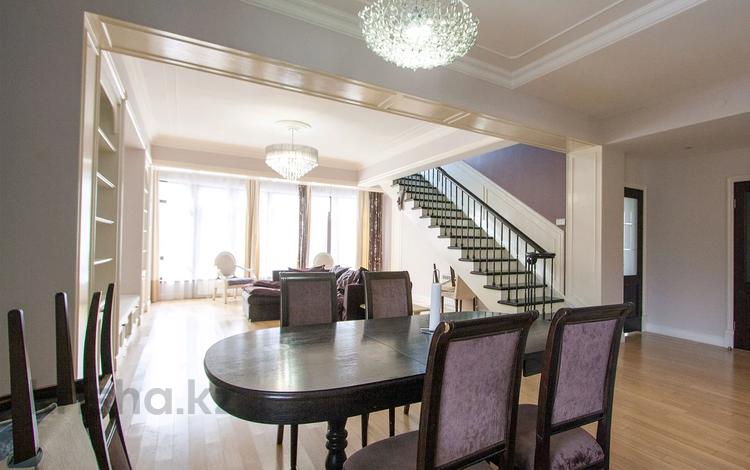 5-комнатная квартира · 364 м² · 3/4 этаж, Керей-Жәнібек хандар 29 за 223 млн ₸ в Алматы, Медеуский р-н — фото 2
