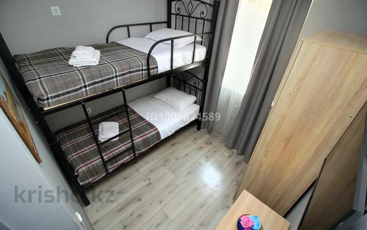 1-комнатная квартира · 18 м² · 1/2 этаж, Тобаякова 25 — Туркменская за 16 000 ₸ в Алматы, Жетысуский р-н — фото 2
