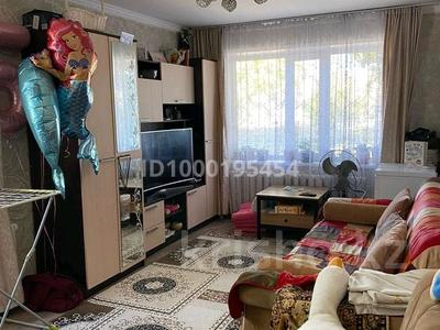 2-комнатная квартира · 43.8 м² · 1/5 этаж, Юность 21 — Магазина Береке, между остановками "Юность" и "Аэропортовская" за 16.5 млн ₸ в Семее