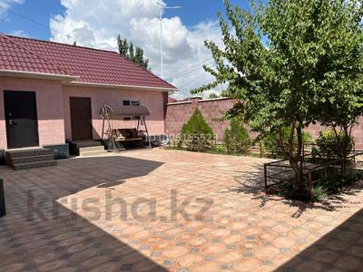 Отдельный дом · 5 комнат · 210 м², Аяпова 5 за 600 000 〒 в 