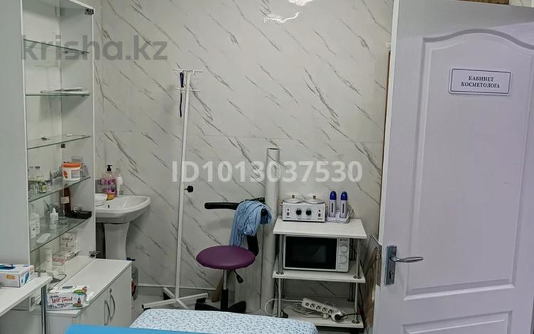 Салоны красоты · 15 м² за 90 000 ₸ в Алматы, Алмалинский р-н — фото 2