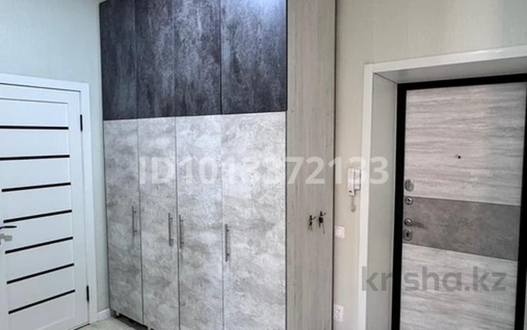 1-комнатная квартира · 48 м² · 1/3 этаж, мкр Кунгей , мкр Кунгей ондасынова 8 за 23 млн ₸ в Караганде, Казыбек би р-н — фото 2