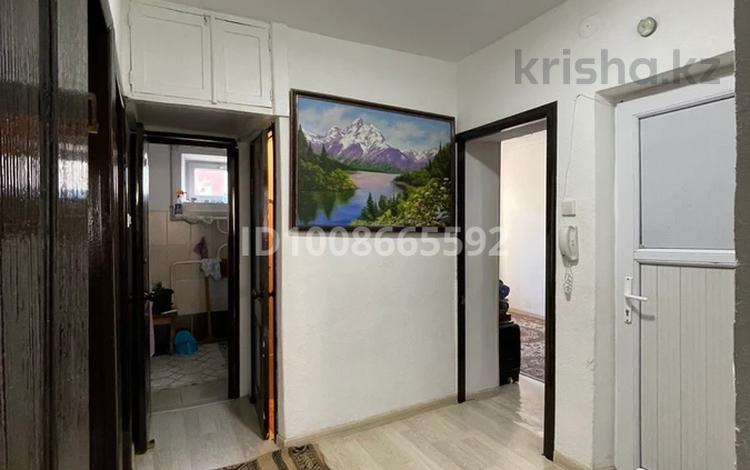 3-бөлмелі пәтер · 64 м² · 3/5 қабат, Сейфулина 110 — Құралбаева, бағасы: 21 млн ₸ в Кентау — фото 2