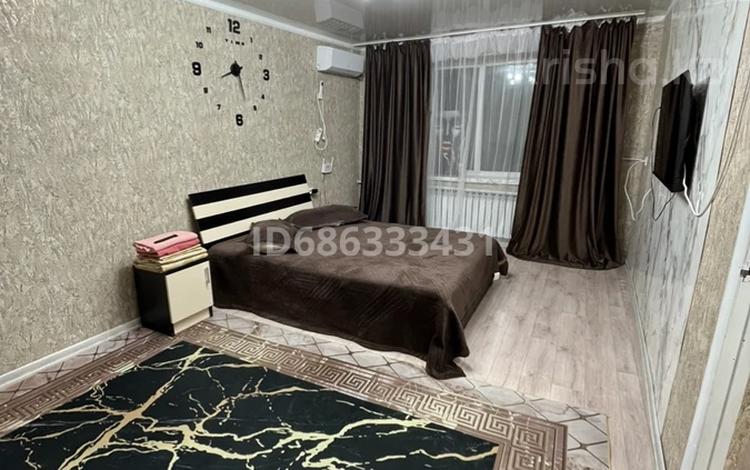 1-комнатная квартира · 35 м² · 5/5 этаж, Жетису 4 — Возле Мебельной остановки во 2 мкр. Смарт ТВ, Wi- Fi. за 10 000 〒 в Талдыкоргане, мкр Жетысу — фото 21