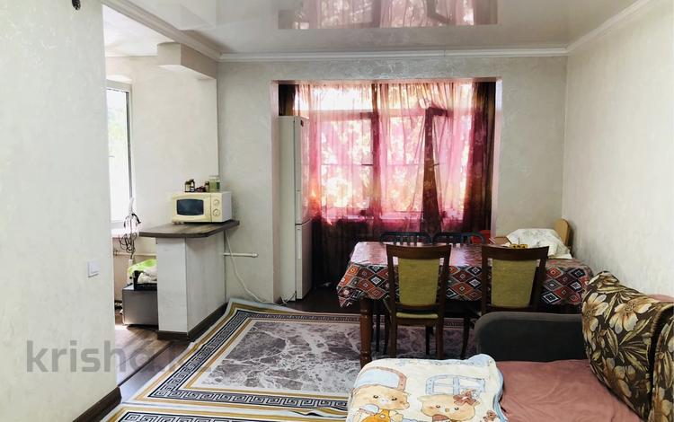 2-комнатная квартира · 63.4 м² · 5/5 этаж, Менделеева 11 — Магазин Адил за 25 млн ₸ в Аскара Токпанова (Казцик) — фото 2