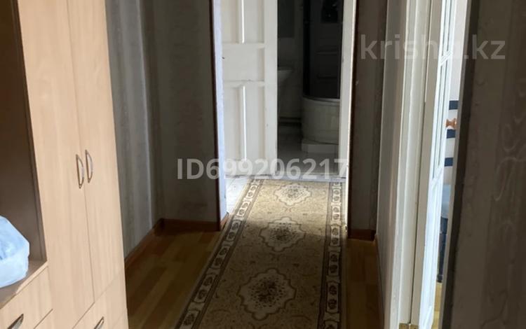 4-бөлмелі пәтер · 80 м² · 9/10 қабат, Энергетик — Энергетик остановке рядом, бағасы: 150 000 ₸ в Семее, Красный Кордон — фото 13