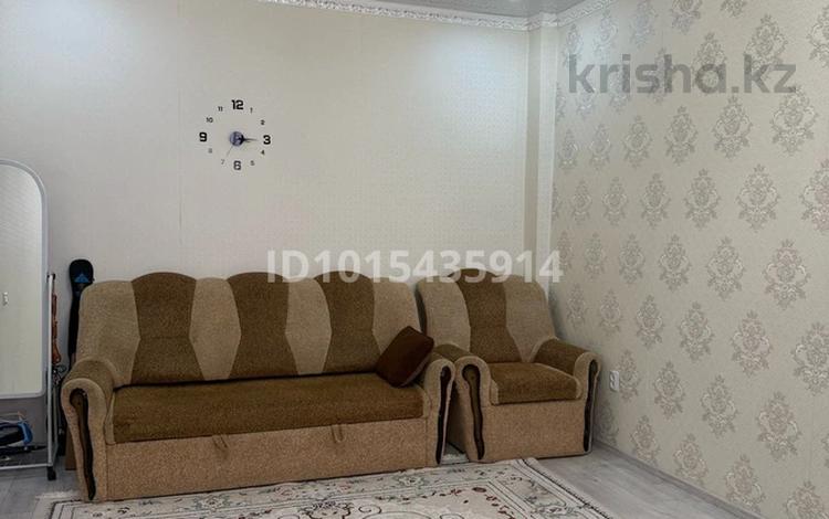 1-комнатная квартира · 46.5 м² · 1/5 этаж, мкр Жилгородок за 14.2 млн ₸ в Актобе — фото 2