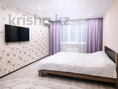 2-бөлмелі пәтер · 60 м² · 4/5 қабат, мкр 8, Братьев Жубановых 283/1, бағасы: 15 000 ₸ в Актобе