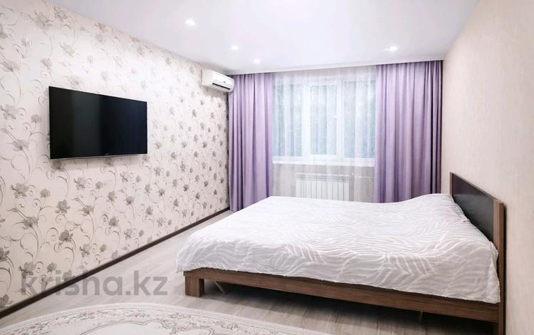 2-комнатная квартира · 60 м² · 4/5 этаж, мкр 8, Братьев Жубановых 283/1 за 15 000 ₸ в Актобе — фото 19