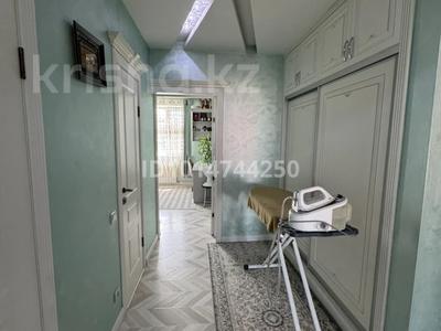 4-бөлмелі пәтер · 106 м² · 10/10 қабат, Жетісу-1 ш/а., бағасы: 85 млн ₸ в Алматы, Ауэзовский р-н