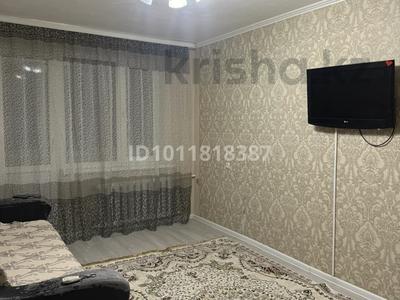 2-комнатная квартира · 45 м² · 5/5 этаж, Мухита за 140 000 〒 в Уральске, мкр Школьник