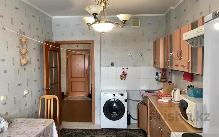 2-бөлмелі пәтер, 67 м², 5/16 қабат ай сайын, Абылай хана 5\2, бағасы: 180 000 〒 в Астане, р-н Байконур — фото 3