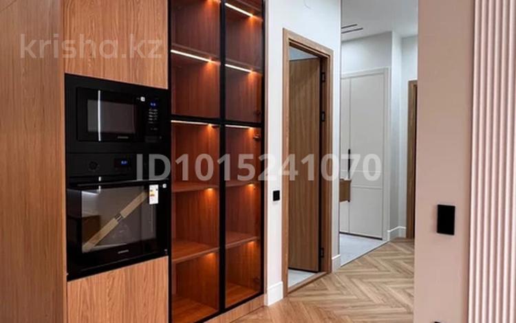 3-бөлмелі пәтер · 83 м² · 12 қабат, Розыбакиева 197/2, бағасы: 113 млн ₸ в Алматы, Бостандыкский р-н — фото 2