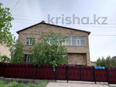 Отдельный дом · 7 комнат · 317 м² · 10 сот., мкр Кунгей , Ул.Фазыла Карибжанова 57 за 75 млн 〒 в Караганде, Казыбек би р-н