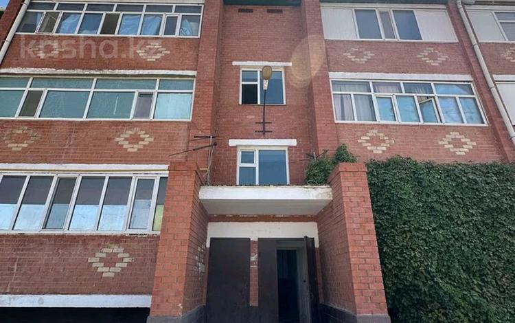 2-бөлмелі пәтер · 58 м² · 3/3 қабат, Бозгулова 1, бағасы: 15 млн ₸ в  — фото 2