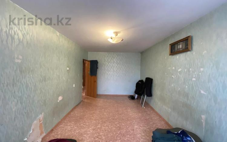 3-комнатная квартира · 62 м² · 3/5 этаж, 14 мкр. 47 за 10.5 млн ₸ в Караганде, Алихана Бокейханова р-н — фото 2