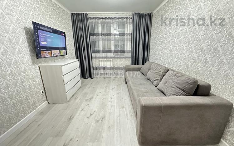 1-комнатная квартира · 36 м² · 12/18 этаж, Жамбыла Жабаева 49а — Дворец Школьников за 15 000 ₸ в Петропавловске — фото 2