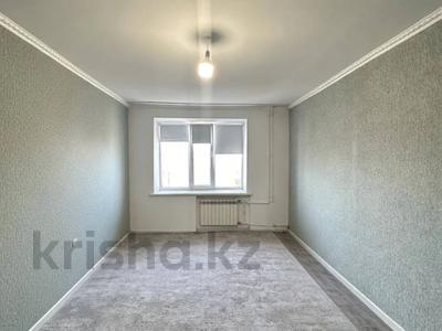 2-бөлмелі пәтер · 61.5 м² · 4/5 қабат, 1 ш/а, АБАЯ, бағасы: 18 млн ₸ в Актобе, мкр 5