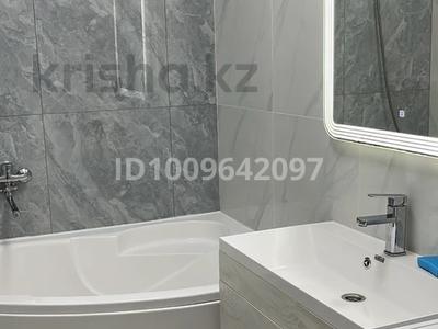 2-комнатная квартира · 65 м² · 1/5 этаж, мкр Нурсая, Нурсая 103 32 — Рядом школа 40,37 за 230 000 〒 в Атырау